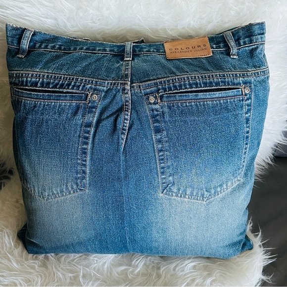 Trendy Jean cushion - Picture 2 of 8